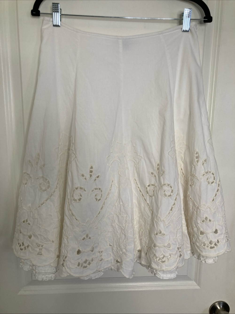 Cabi A Line White Embroidered Ruffle Layered Skirt Cottagecore Prairie Sz 2